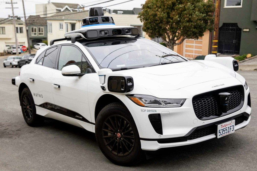 The balance between positive and negative social impacts of tech: What Robotaxies in California can teach us!